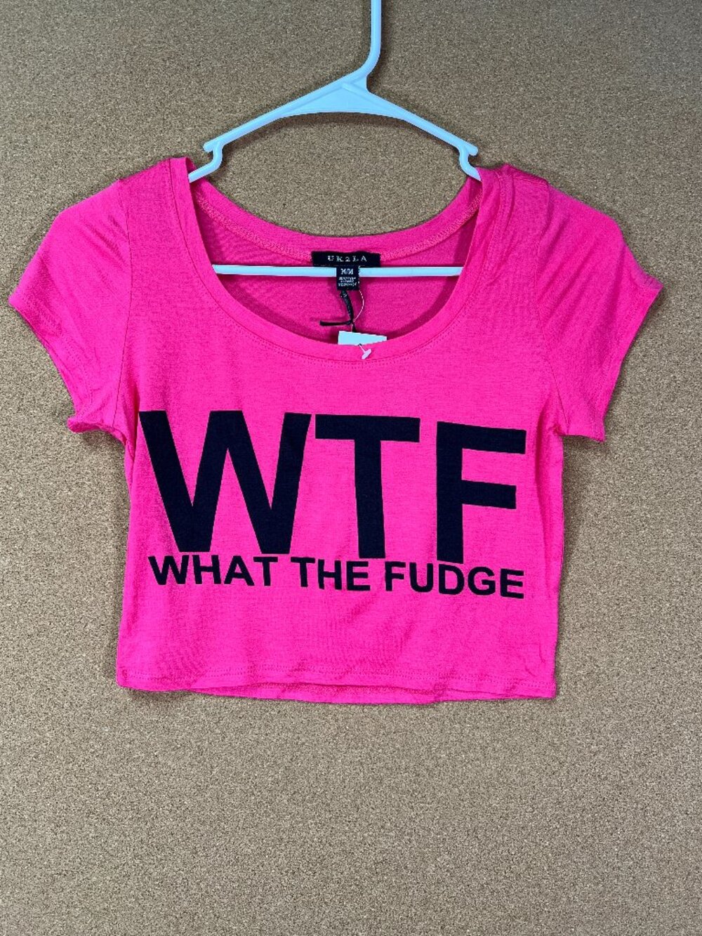 UK2LA Women Crop Top Shirt Medium Pink Graphic Tee Short Sleeve NWT